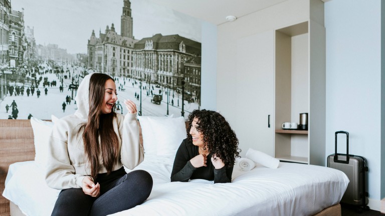 King room met stadszicht - Teleport Rotterdam Hotel