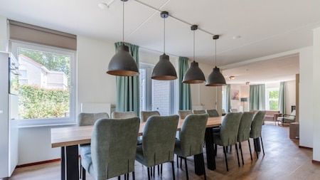 Woonkamer - Landal Resort ArcenBuitenaanzicht - Landal Resort Arcen
