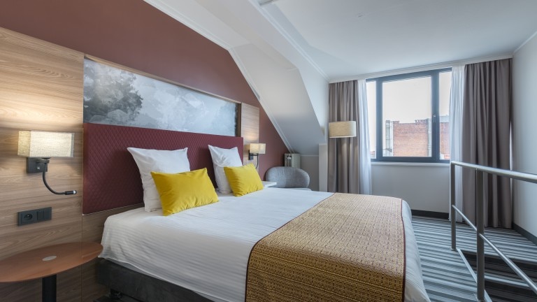Studio 1 twin bed 1 sofabed - Leonardo Hotel Antwerpen