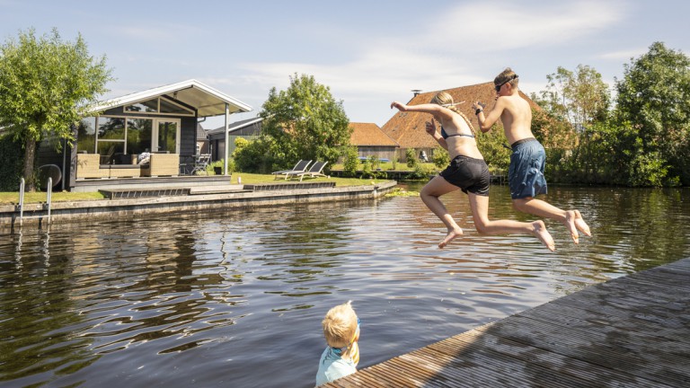 Zwemmen - Landal Waterpark Terkaple