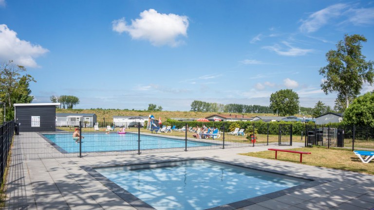 Zwembad - Vakantiepark De Zeeuwse Pare