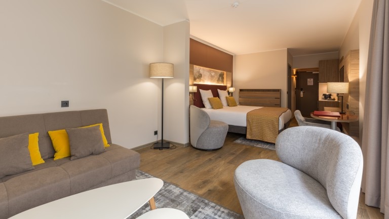 Junior suite 1 twin bed - Leonardo Hotel Antwerpen