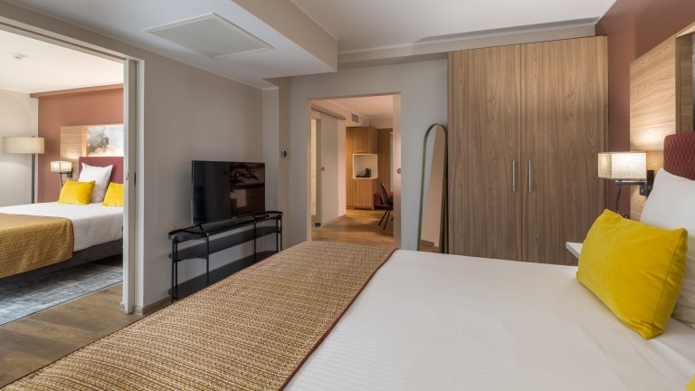 Suite 2 king beds - Leonardo Hotel Antwerpen