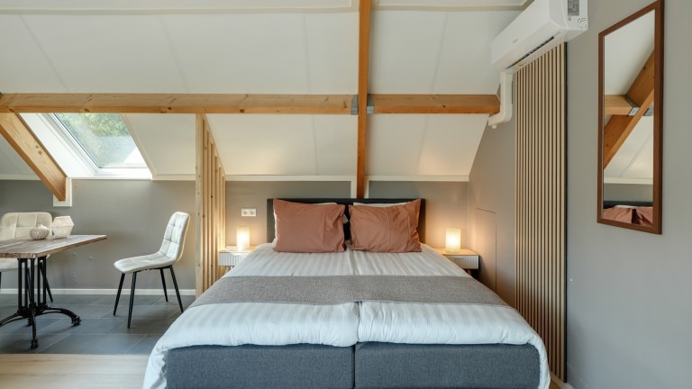 Studio eerste verdieping - De Kasteelboerderij