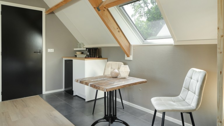 Studio eerste verdieping - De Kasteelboerderij