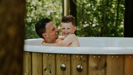 Hottub - Vakantiehoeve Si-Es-An Hottub - Vakantiehoeve Si-Es-An