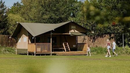 Buitenaanzicht - Vakantiehoeve Si-Es-An Buitenaanzicht - Vakantiehoeve Si-Es-An