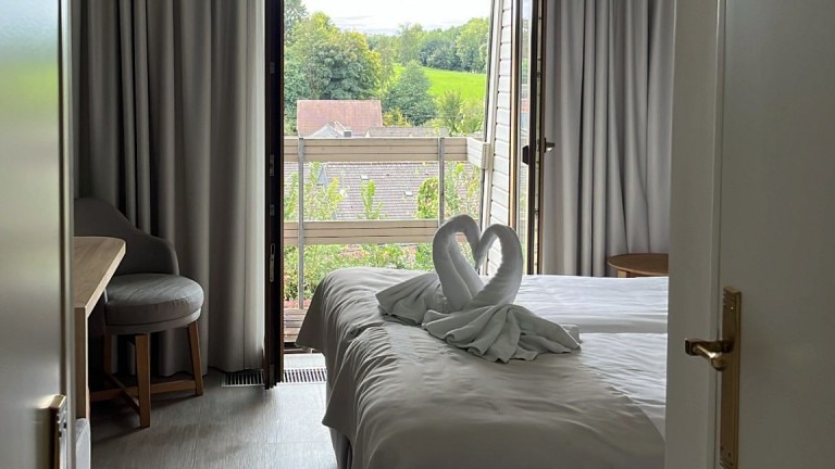 Tweepersoonskamer met Frans balkon - Hotel-Restaurant de Kommel
