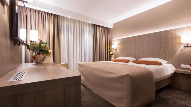 Comfort kamer met regendouche en bubbelbad - Boutique Hotel Scheepers