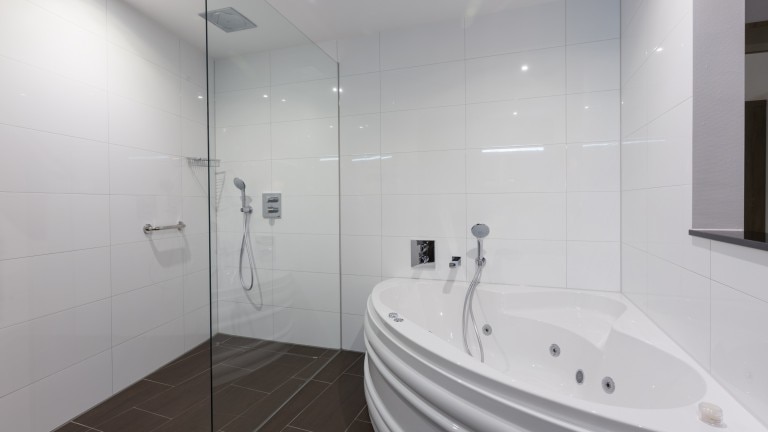 Comfort kamer met regendouche en bubbelbad - Boutique Hotel Scheepers
