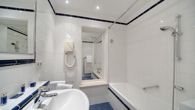 Badkamer - Grand Hotel Cravat
