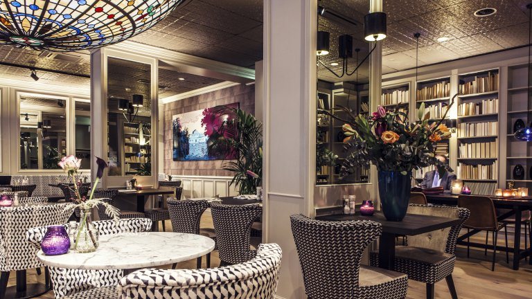 Restaurant - Carlton Square Hotel