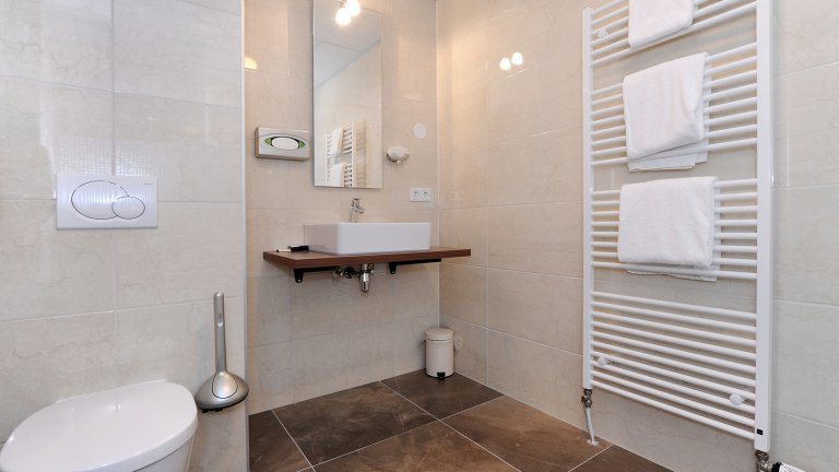 Badezimmer – Grand Hotel Ter Duin