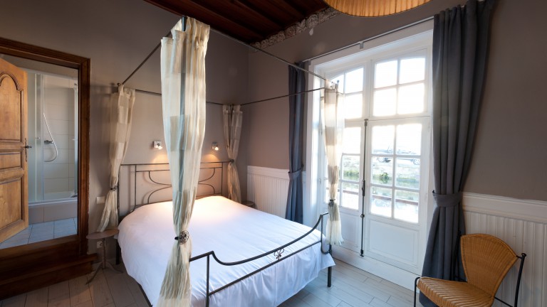 Suite - Canalview Hotel ter Reien