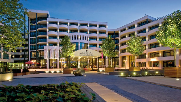 Vooraanzicht - Van der Valk Theaterhotel Almelo