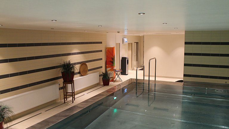 Binnenzwembad - Mercure Hotel Duisburg City