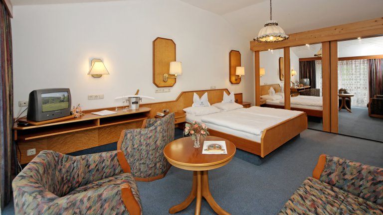 Beispiel Hotelzimmer – Landgut Hotel Bergland Hof
