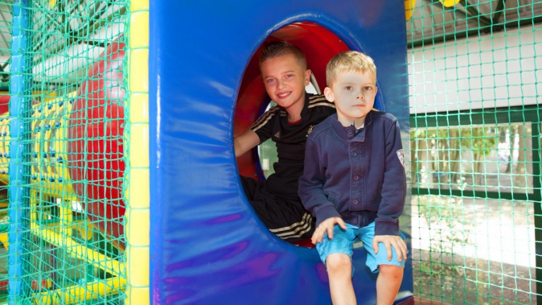 Innen Spielplatz - Camping Hengelhoef 