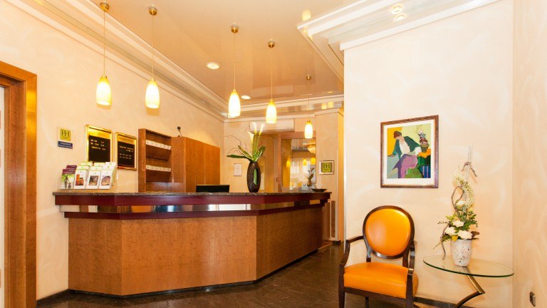 Receptie - The Domicil Hotel