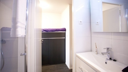 Badezimmer - EuroParcs De Hooge Veluwe