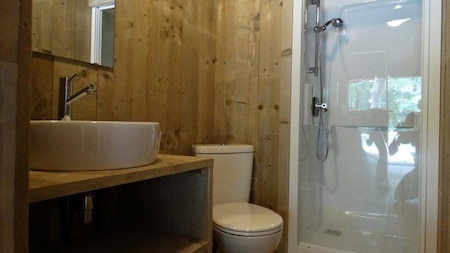 Badkamer - Vakantiepark Westerbergen Badkamer - Vakantiepark Westerbergen