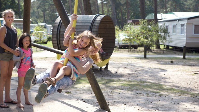 Spelen
