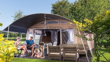 Voorzijde - Country Camp Auf Kengert Voorzijde - Country Camp Auf Kengert