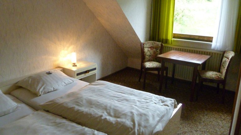 Standardzimmer – Gasthof Zwilling