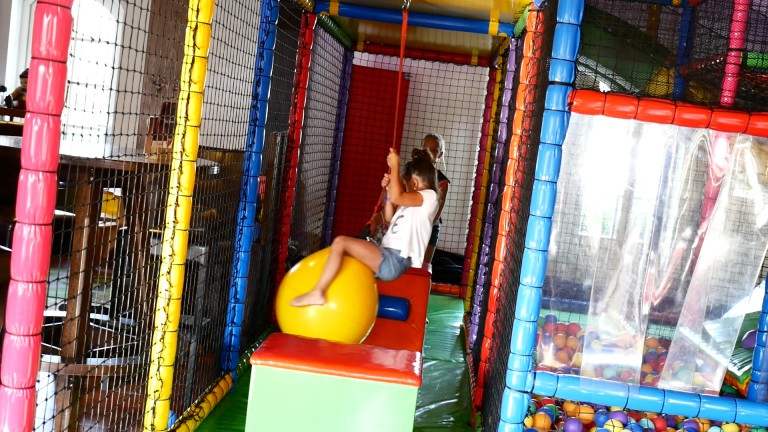 Indooor speeltuin - Recreatiepark de Veerstal