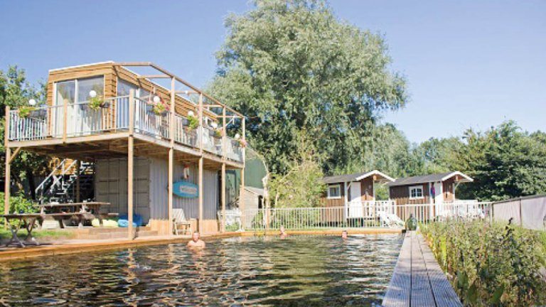 Natuurzwembad - Bed and Breakfast Welgelegen