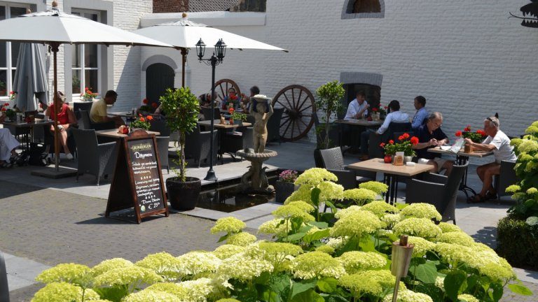 Terras - Kasteel Doenrade