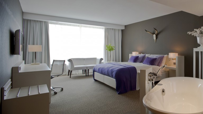 Comfortkamer douche en bad - Van der Valk Hotel Apeldoorn - De Cantharel