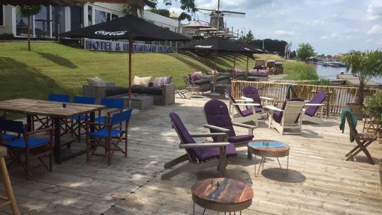 Terras - De Zon Hotel en Restaurant by Flow