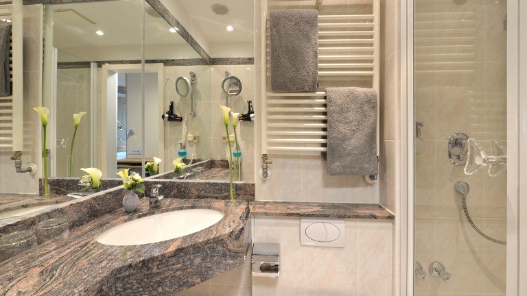 Standaard badkamer - Hotel Oberhausen