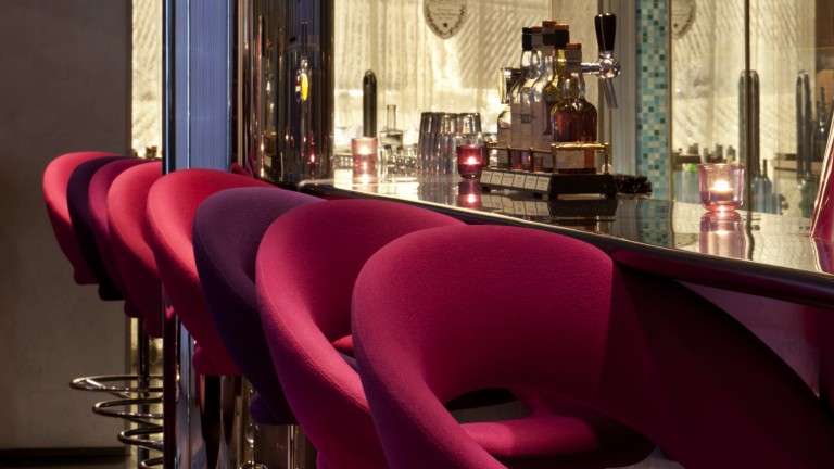 Bar van Plaza Premium Grand Winston Rijswijk