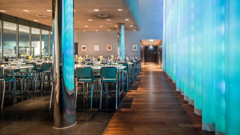 Lounge van Plaza Premium Grand Winston Rijswijk.