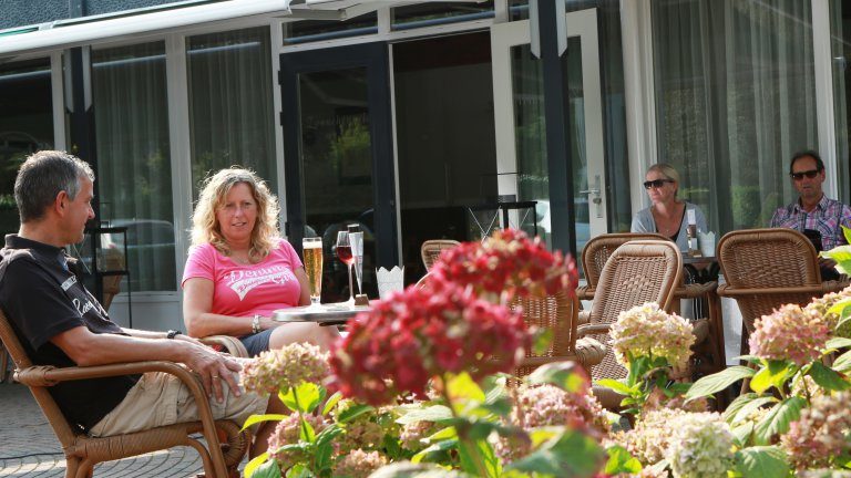 Terras - Hotel Zonneheuvel