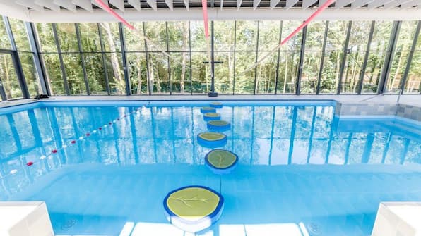 Binnenzwembad - Dormio Resort Maastricht