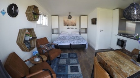 Wohn-Schlafzimmer - Vakantiepark Ackersate