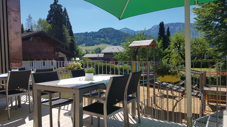 Terras - Familienhotel Gasthof Adler